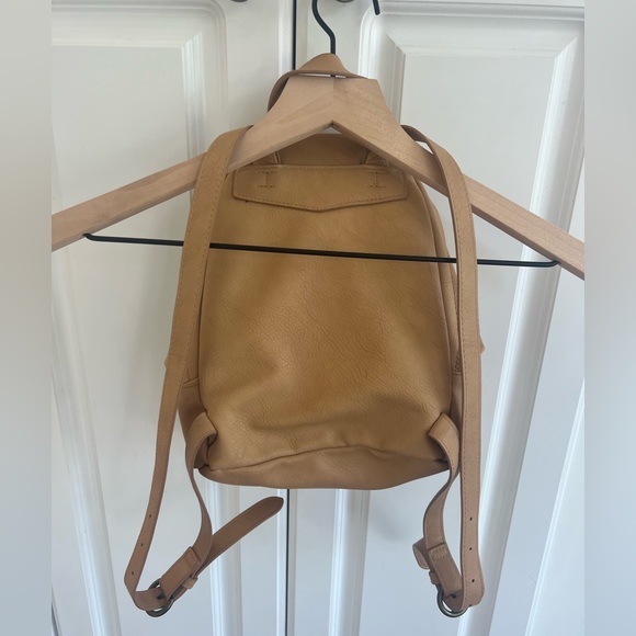 Universal Thread Tan Backpack - Picture 3 of 8